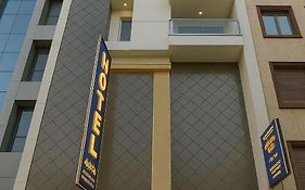 Hotel Emerald Suites By Aura